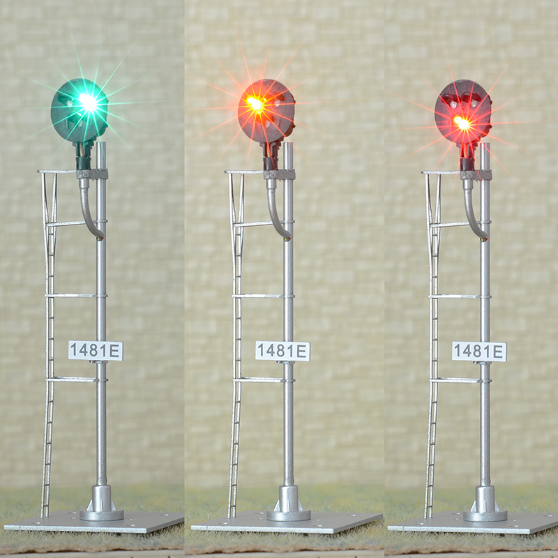 thumbnail image 2 of HO Scale Model Railroad Signal – 3-Color Block Signal With Sunshield (Darth Vader Style, 2 Heads) 2 of 5